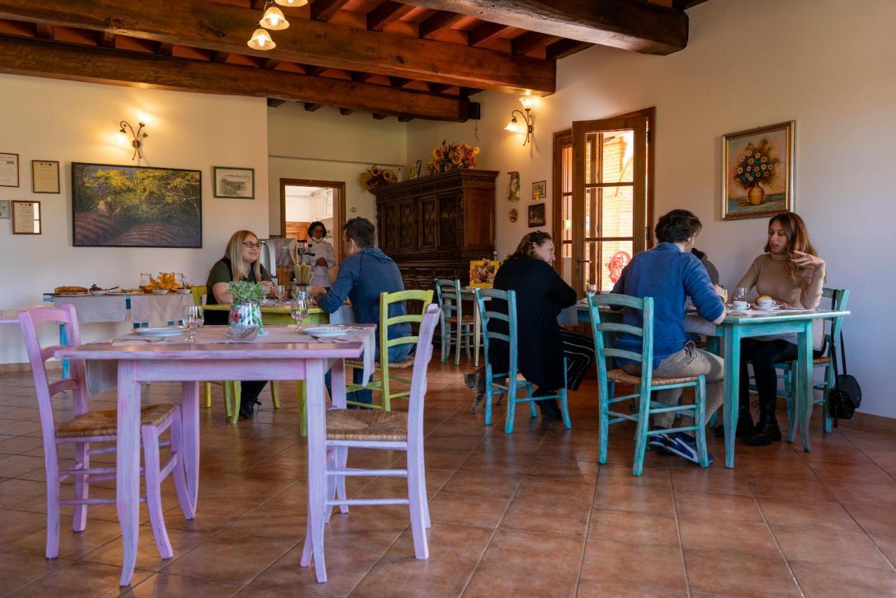 סקרלינו Agriturismo La Banchella מראה חיצוני תמונה